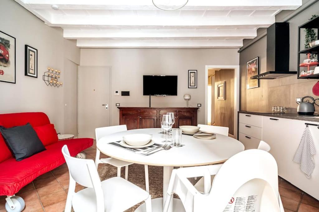 L'Atelier Del Centro: Tra Design, Storia E Fascino Apartment Brescia Exterior photo